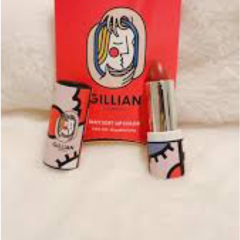 Gillian Artistic Red Lipstick